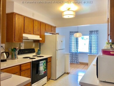 326 26th St, Dunbar, WV 25064 - photo 5