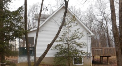 363 Swallow Cir, Lehman Township, PA 18324 - photo 3