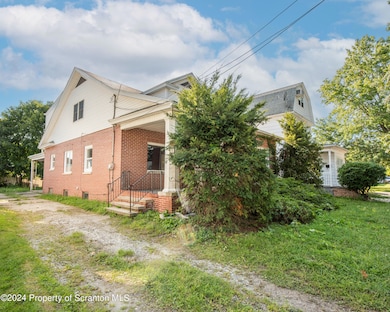 18 Birch St, Wilkes Barre, PA 18702 - photo 2