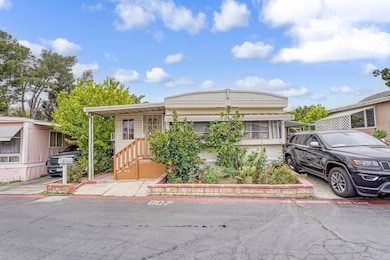 12401 Filmore Street 807-34