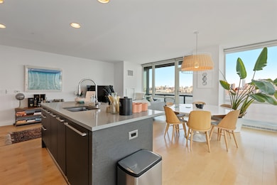 Crystal Point unit C1705, Jersey City, NJ 07302 - photo 5