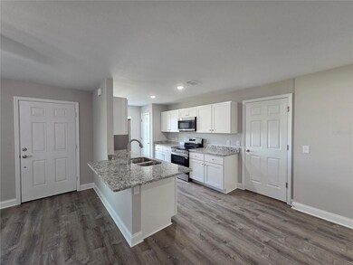 135 Pierce St, Lake Wales, FL 33859 - photo 6