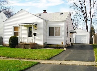 616 Pettibone Ave, Flint, MI 48507 - photo 5