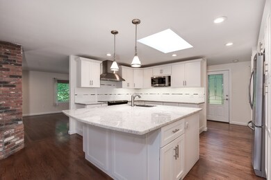 9 King Philip Trail, Norfolk, MA 02056 - photo 2