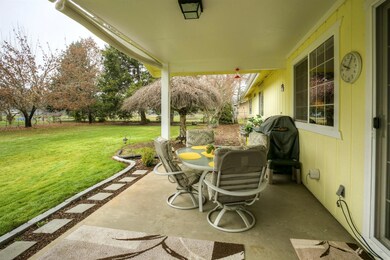 180 Enterprise Ave, Merlin, OR 97532 - photo 4