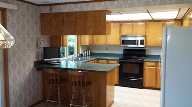 2427 Amaryllis St, Medford, OR 97504 - photo 7