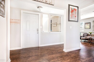 638 Mandalay Rd, Jacksonville, FL 32216 - photo 2