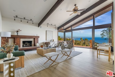 620 Resolauo Dr, Pacific Palisades, CA 90272 - photo 5