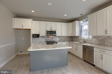 23 Skyview Cir, Hanover, PA 17331 - photo 5