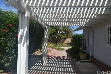 BACKYARD PATIO FOR YOUR ENJOYMENT