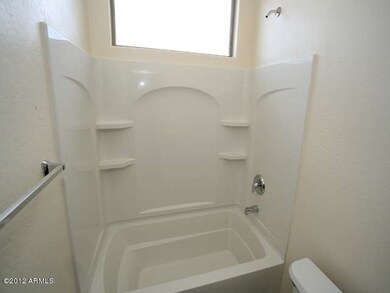 023-253152 bath 2 tub