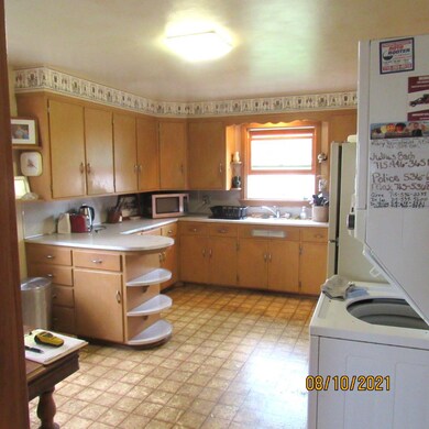911 E 6th St, Merrill, WI 54452 - photo 6