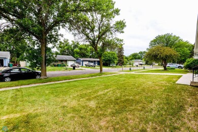 Front Yard/Neighborhood