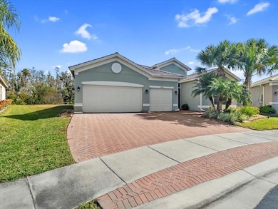 16308 Garnet Glen Place, Wimauma, FL 33598 - photo 4