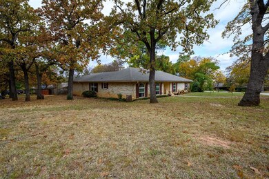 112 Lexington Ln, Denton, TX 76205 - photo 3