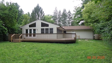 4562 Dobie Rd, Okemos, MI 48864 - photo 3