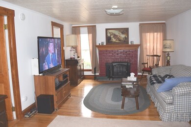 186 Lake Shore Dr, East Weymouth, MA 02189 - photo 4