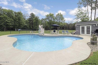 133 Dawson Rd, Schenectady, NY 12302 - photo 4