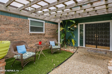 Ext Front_Porch
