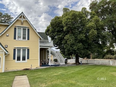 155 Townsend St, Cedarville, CA 96104 - photo 2