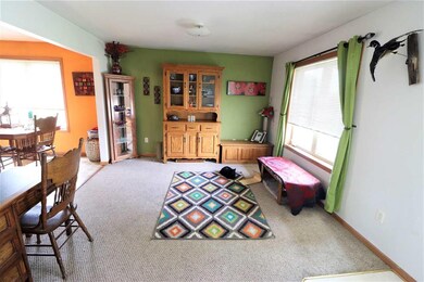 223 Division St unit 225, Brooklyn, WI 53521 - photo 2