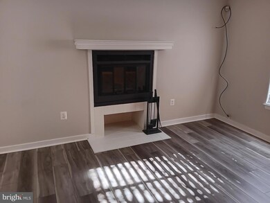 128 W Barre St, Baltimore, MD 21201 - photo 6