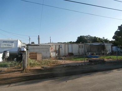 3546 W 5th St unit 452 & 460 S Vaughn A, Yuma, AZ 85364 - photo 5