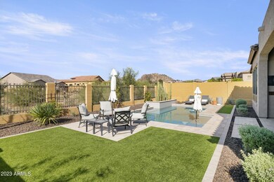 55-web-or-mls-2308-n-trowbridge