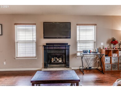 2481 Baines Blvd, Hubbard, OR 97032 - photo 5