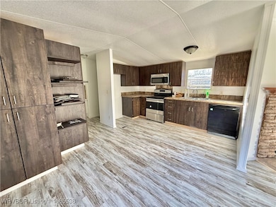 205 Arnall St, Poteau, OK 74953 - photo 5