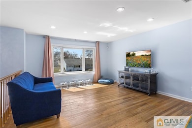 102 Okeefe Ln, South Plainfield, NJ 07080 - photo 5