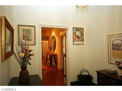 Foyer - Elevator opens to Vestibule