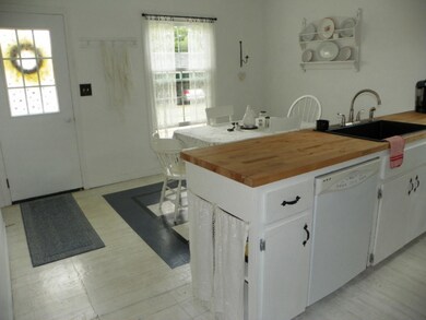 607 Carriage Lane 016