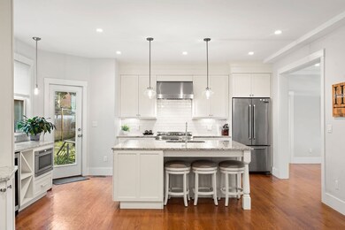 126 Thorndike St unit 1, Brookline, MA 02446 - photo 5