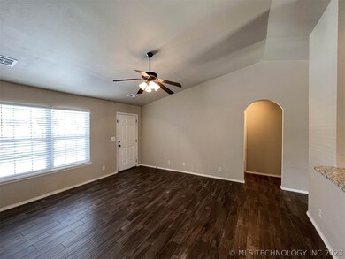 8611 S 264th Ave E, Broken Arrow, OK 74014 - photo 7