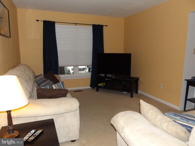 570 Doe Ct, Royersford, PA 19468 - photo 5