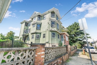 475 Tecumseh St unit 1, Fall River, MA 02721 - photo 2