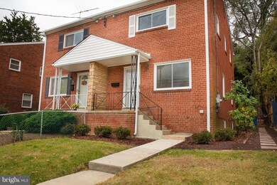 46 W Taylor Run Pkwy, Alexandria, VA 22314 - photo 3