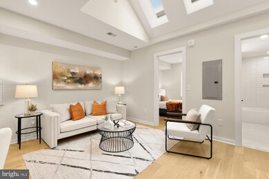 2606 41st St NW unit FIVE, Washington, DC 20007 - photo 3