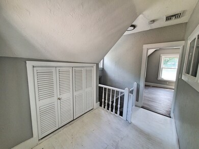 103 Green Hill Pkwy unit 2, Worcester, MA 01605 - photo 2