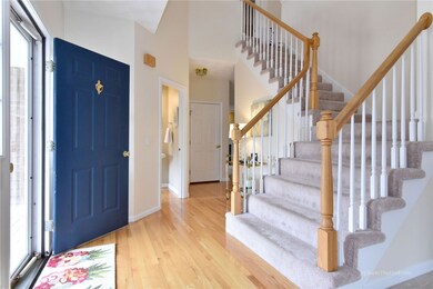 137 Orchard Woods Dr, Saunderstown, RI 02874 - photo 2