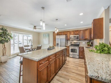 4214 Lucian Ln, Friendswood, TX 77546 - photo 6