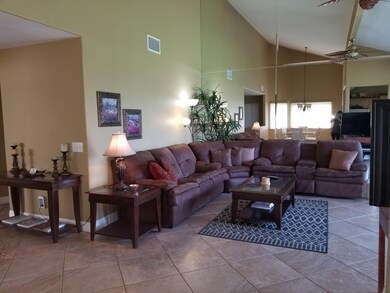 76094HoneysuckleLivingRm6