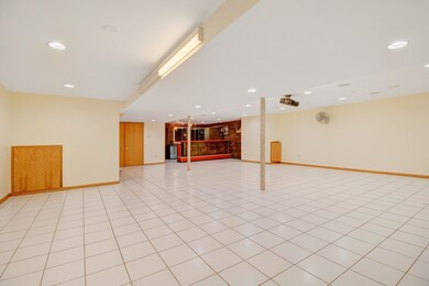 3715 Keenan Ln, Glenview, IL 60026 - photo 6