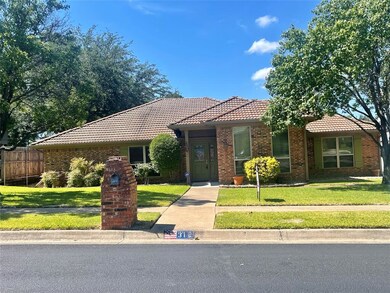 312 Blue Quail Ct, Bedford, TX 76021 - photo 2