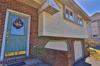 154 W Ruddle St, Coaldale, PA 18218 - photo 3