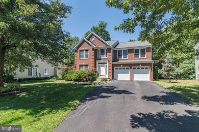 2064 Madrillon Rd, Vienna, VA 22182 - photo 2