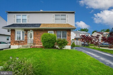 17 Sparks Cir, Glenolden, PA 19036 - photo 2