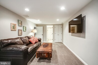 118 S Ritters Ln, Owings Mills, MD 21117 - photo 7