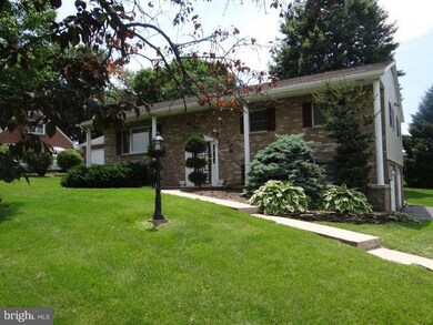 300 Cornertown Rd, Chambersburg, PA 17201 - photo 2